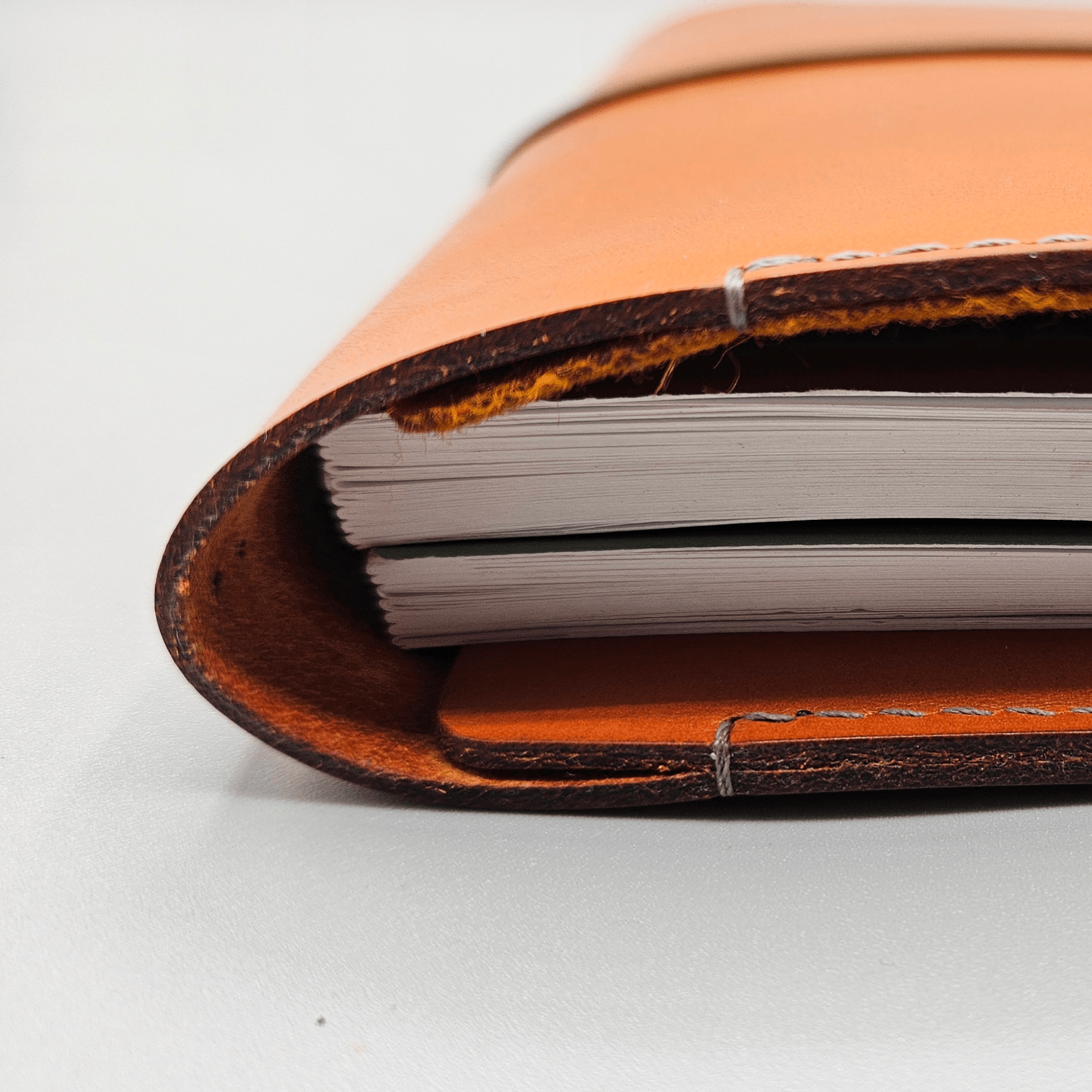 VOYAGER Leather Journal A5 - Awlma