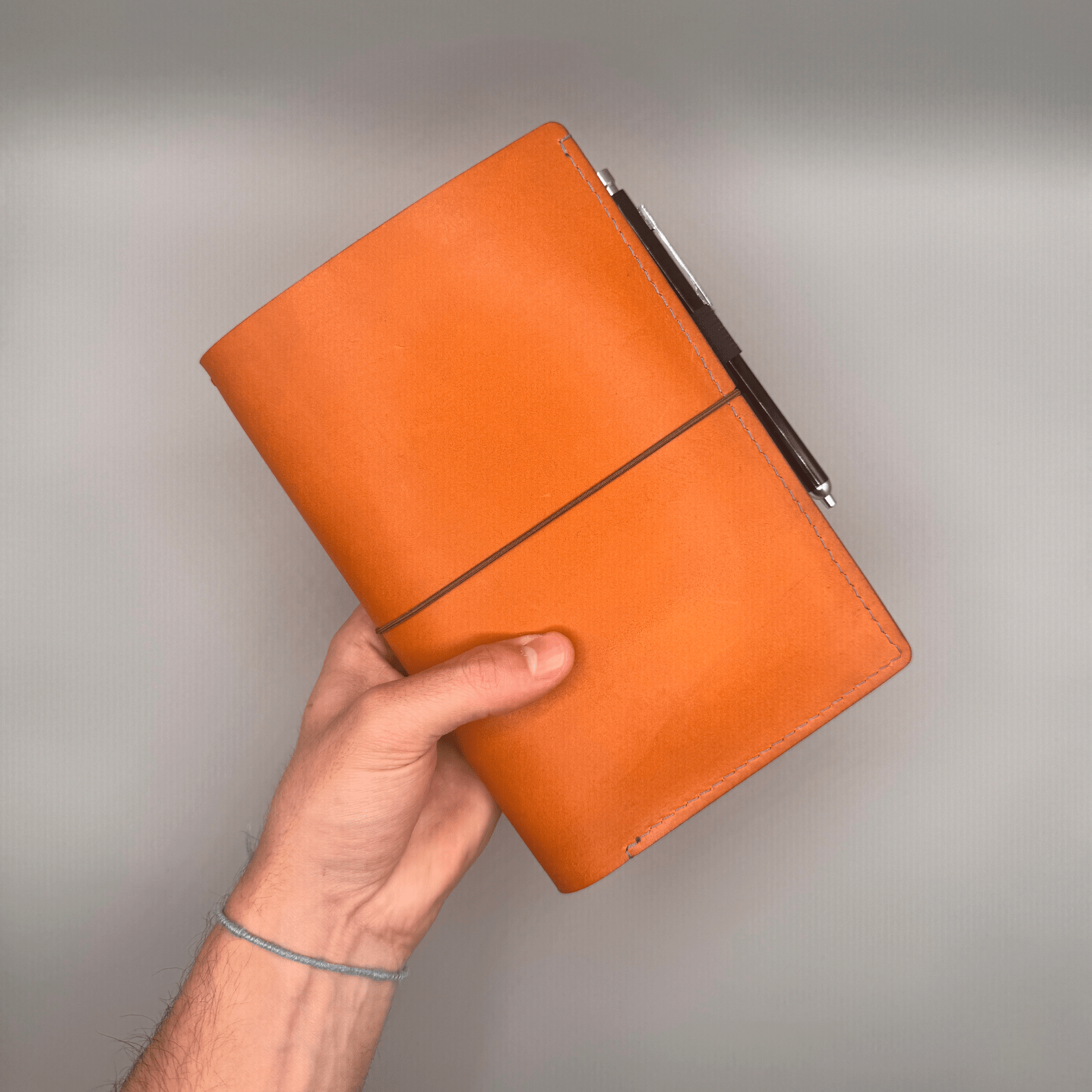 VOYAGER Leather Journal A5 - Awlma